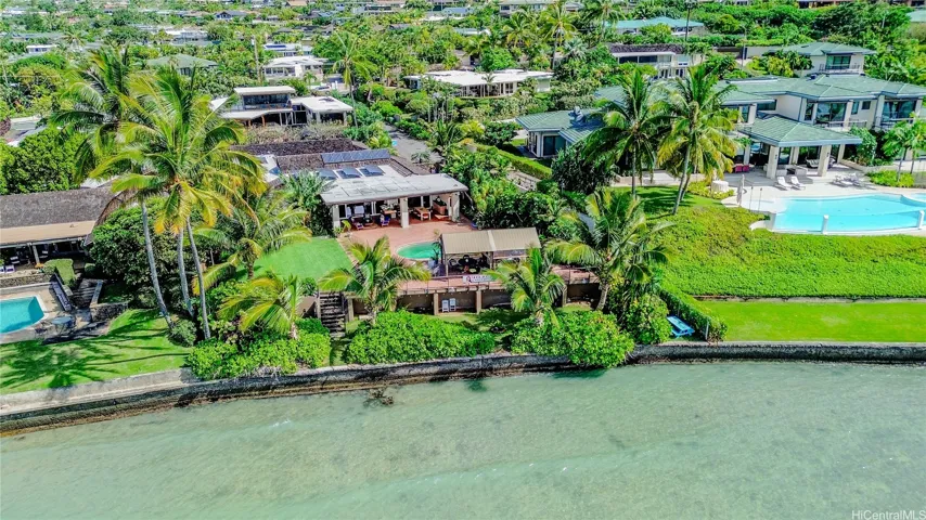 Aerial view of home, with new, $20M dollar at cost of home directly next door, not including $20M LAND of 65,0000 sf