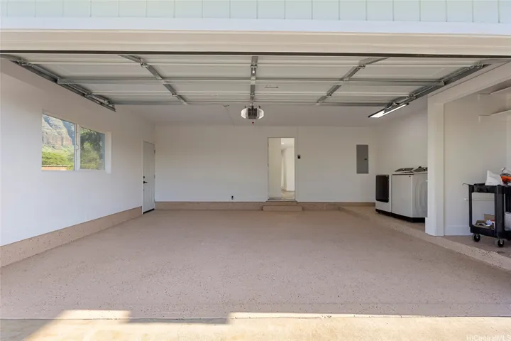 2 car enclosed garage