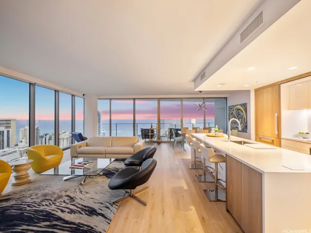 The Architecture of Light: Sunset vistas from a high-floor corner sanctuary.