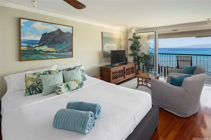 Second bedroom open concept