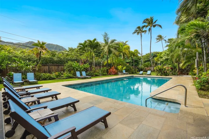 Hanalei Colony Resort: Pool Area