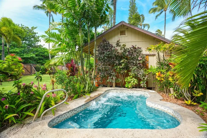 Hanalei Colony Resort: Jacuzzi