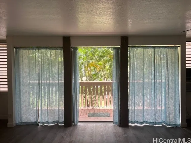 Sliding door entrance to Lanai
