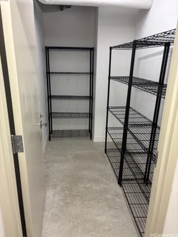 How much could you store in this unit.