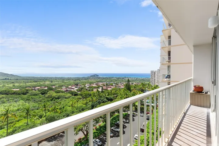 Lanai- Makai View