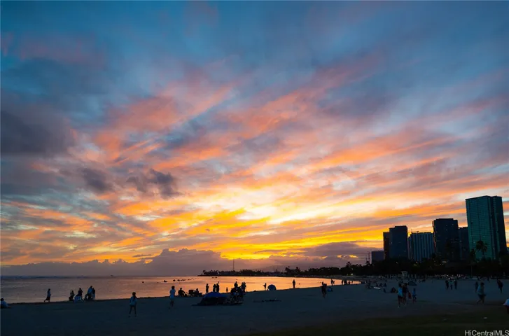 Sunset at Ala Moana Beach