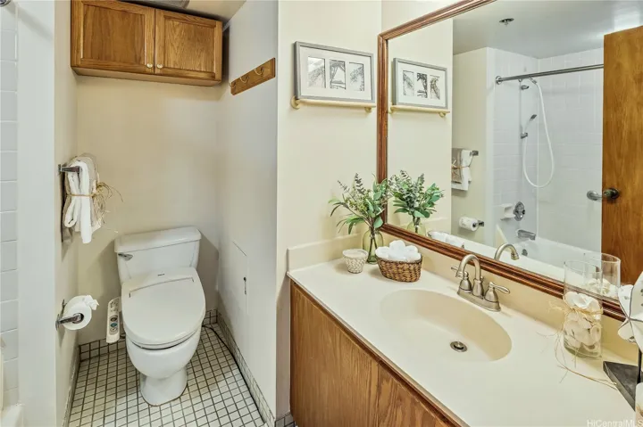 Full side bathroom