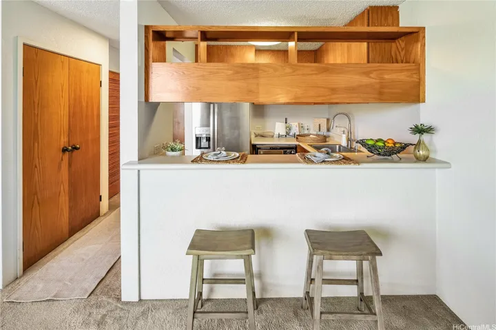Desirable kitchen counter