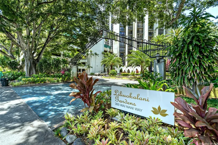Lot of greens at the building entrance