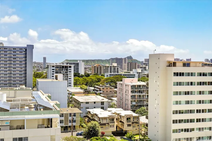 Diamond Head View from your unit