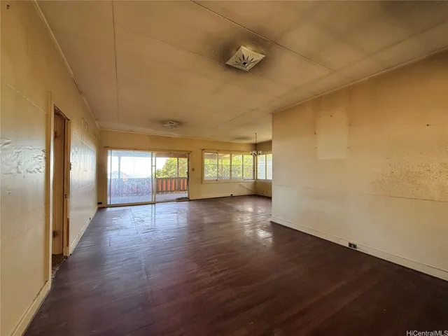 Open entryway