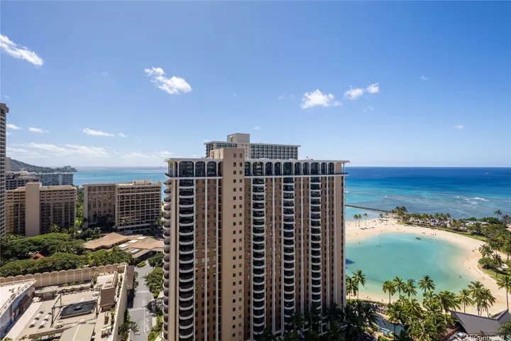 Looking east towards Diamond Head