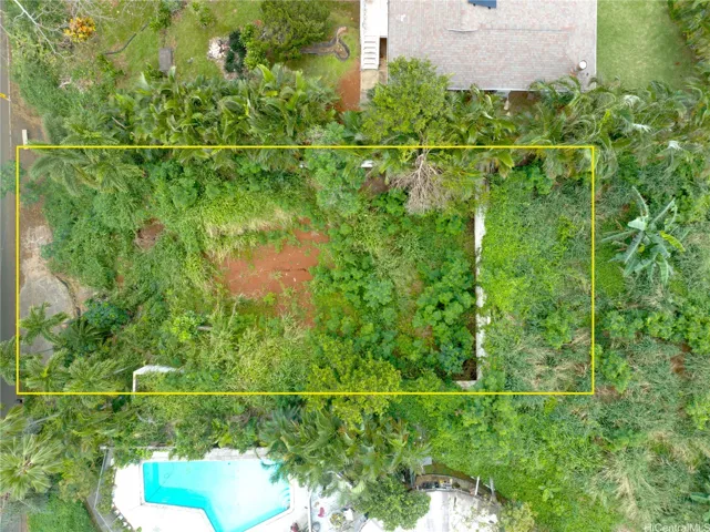 Enhanced with approximate lot line