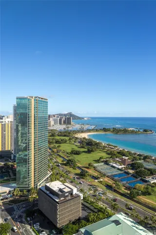 Hokua Building