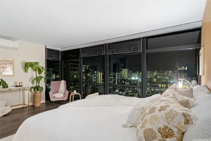 Nighttime views above Honolulu will sooth away the stress of your day.