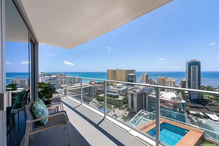 Huge lanai with sweeping views...