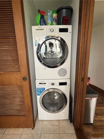 Washer with Ductless Dryer