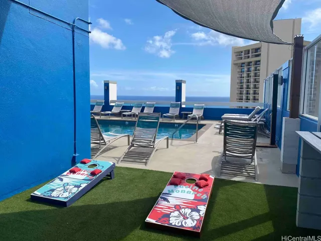 Roof top recreation area