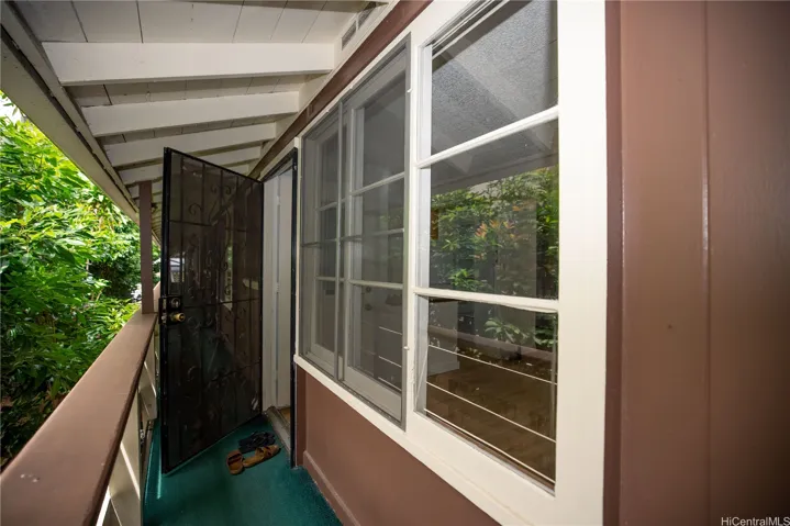 you will love the "old Hawaii" feel!