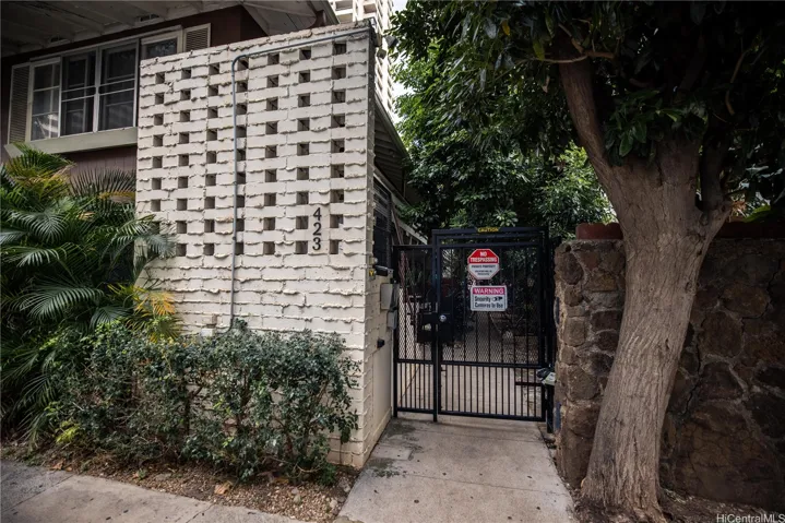 secured entry form Kaiolu St