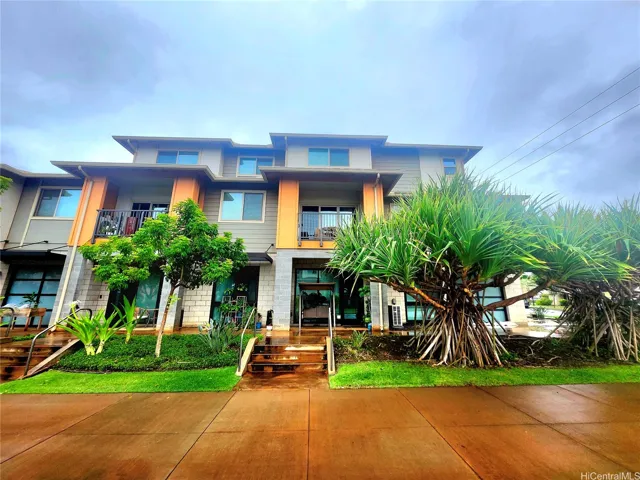 Ground floor 1 bedroom 1 bath with spacious living room