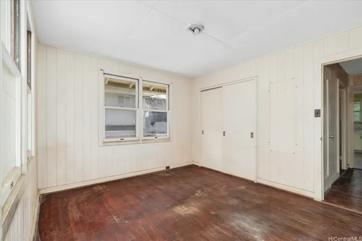 Upper level bedroom #2.