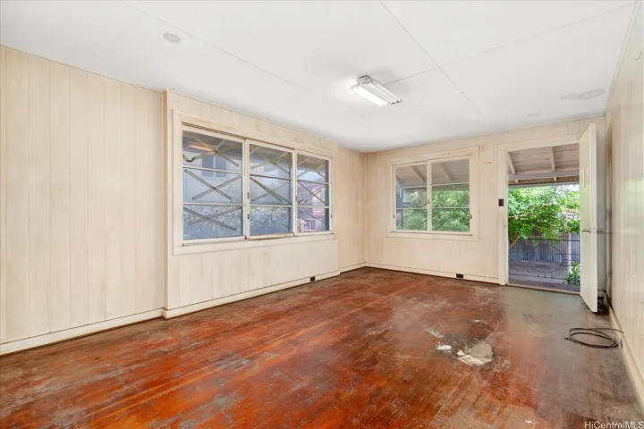 Upper living room upon entry from the front door.
