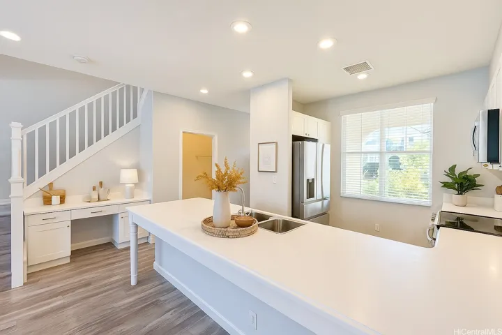 Virtually Staged. Spacious kitchen!