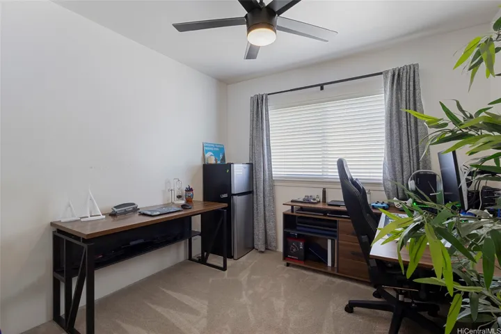 Second bedroom/office