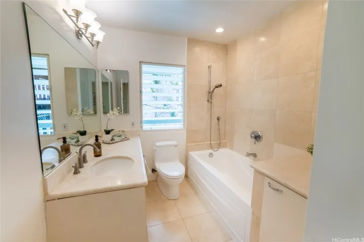 2nd Bathroom