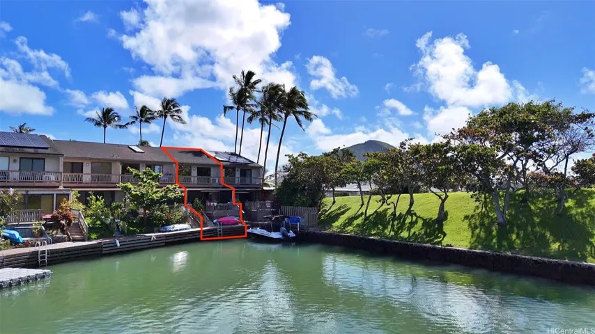 An ideal location along the water with a large opening to the marina