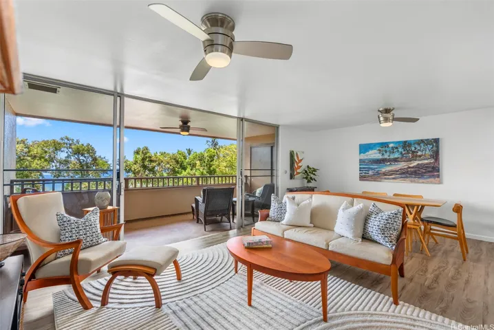 A pretty bay view and lush greenery are calming features of this lovely unit.