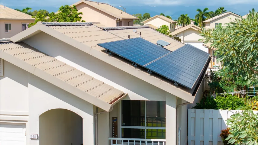 Ultimate energy efficiency: 26 solar panels and 2 Tesla batteries for massive savings and backup power.