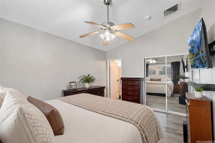  Meticulously maintained and ready for you to move in and start your next chapter in Summerhill.