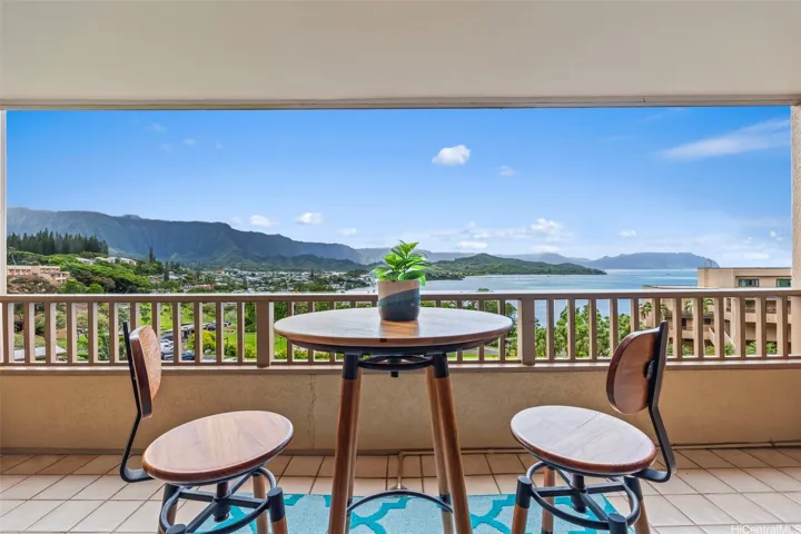 Gorgeous views of Kaneohe Bay and  Koolau Mountain range from private lanai.