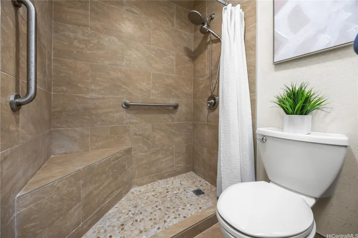 Remodeled hallway bath