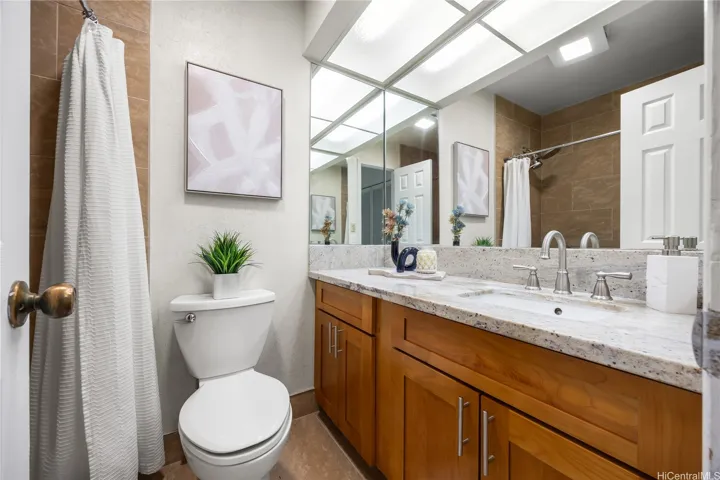 Remodeled hallway bath