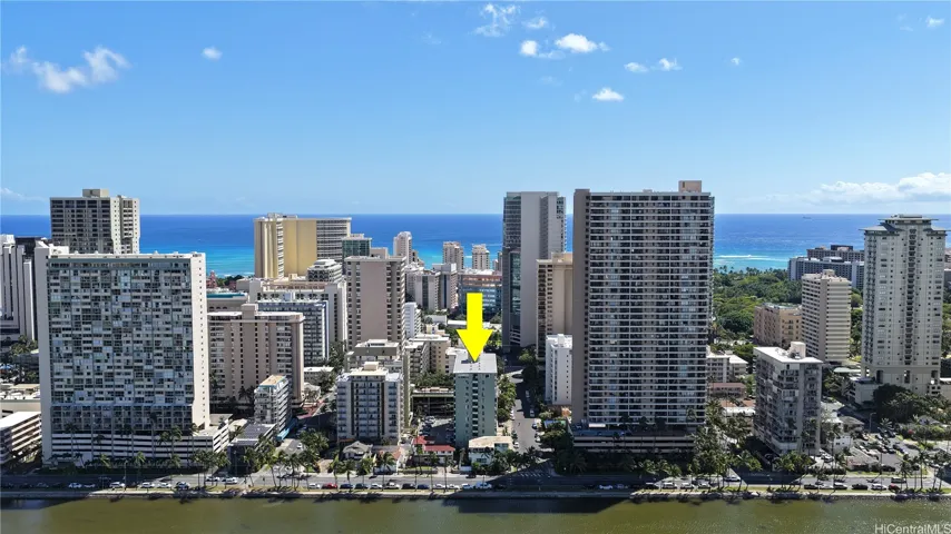 Great Waikiki location