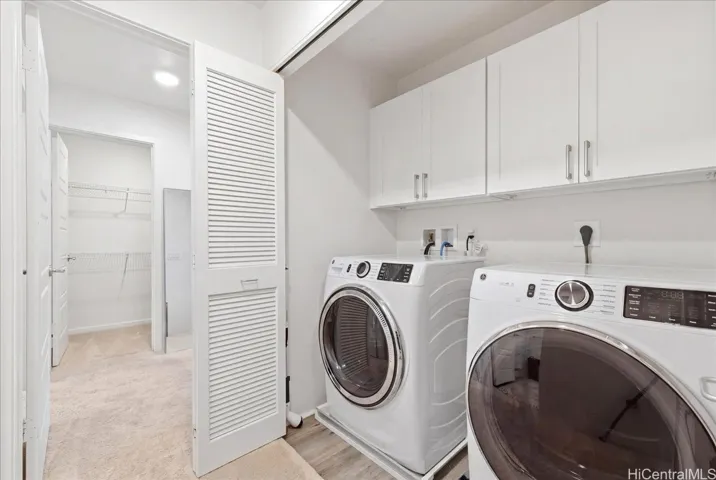 Washer / Dryer