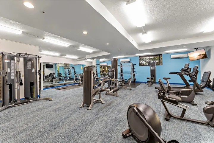 Fitness room on Mezzanine level.