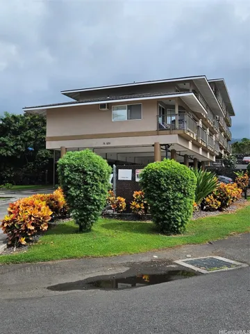 Nicely landscaped.