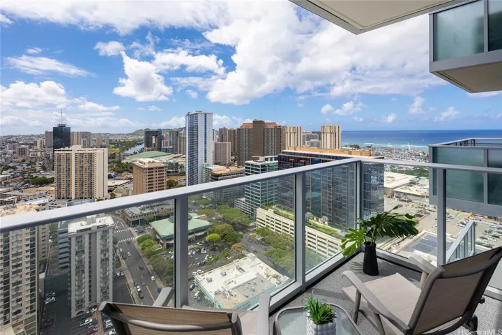 Covered Lanai with Beautiful Views