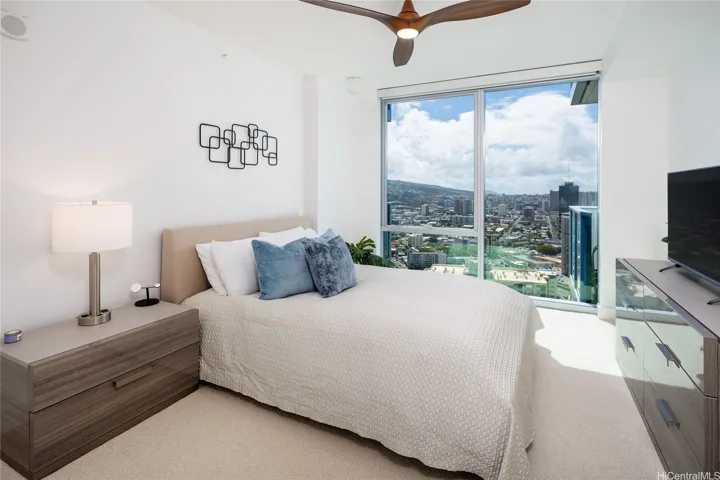 Spacious Primary Retreat