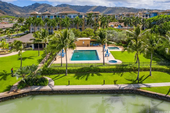 Hawaii Kai Peninsula Amenities include multiple pool & spa facilities as well as BBQ areas. A meeting space, exercise room, boat docks and grassy park areas make this complex extra special.
