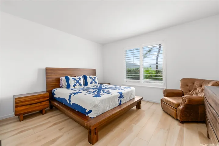 Main bedroom.