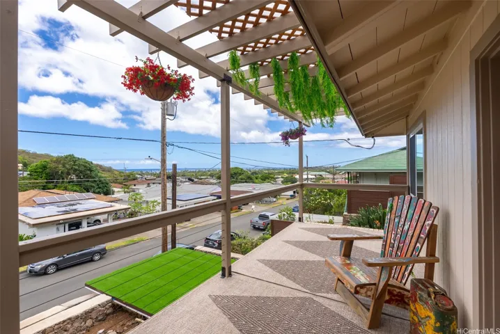 Upper Lanai Ocean View