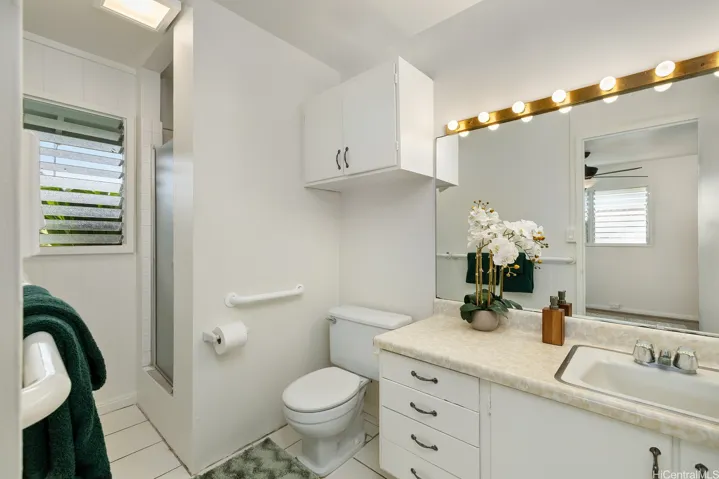Ensuite bathroom