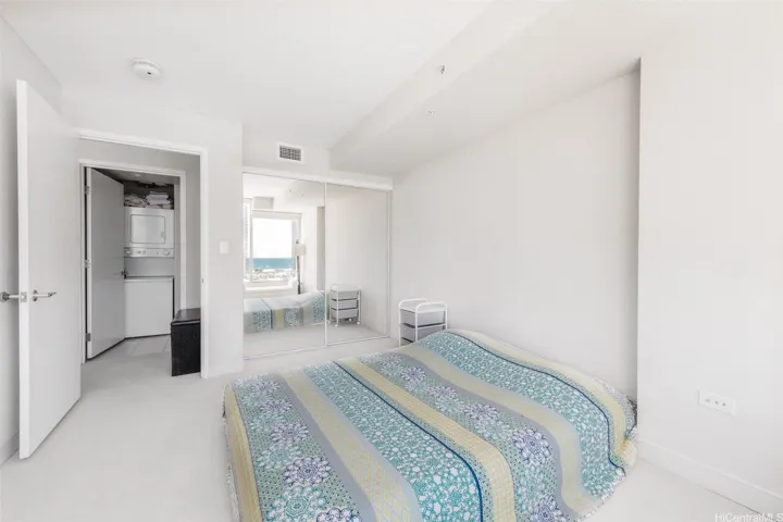bedroom out