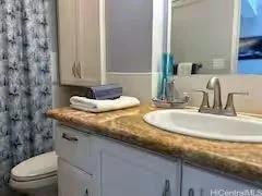 #threepiecebathroom