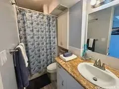 #threepiecebathroom